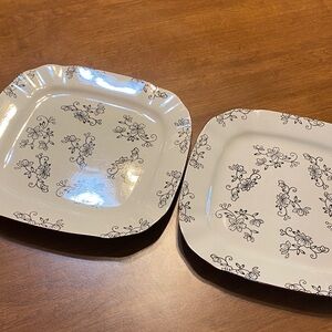 Temp-Tations by Tara Black Floral Lace 10.5” Plates (2)